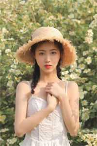 结婚八年，老公爱上资助生小说顾景尘周芷如